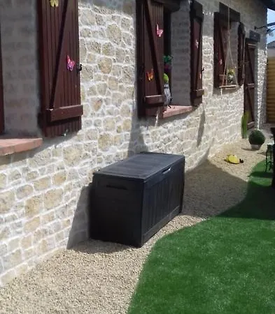 Au Gue Du Bois Bed & Breakfast 3*