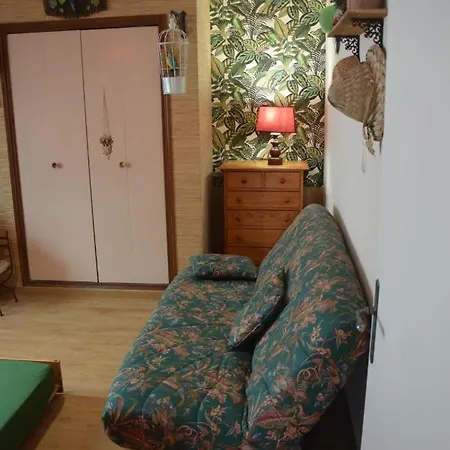 Au Gue Du Bois Bed & Breakfast