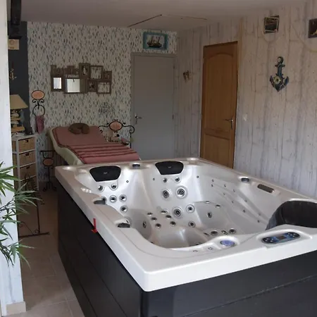 Bed & Breakfast Au Gue Du Bois 3*